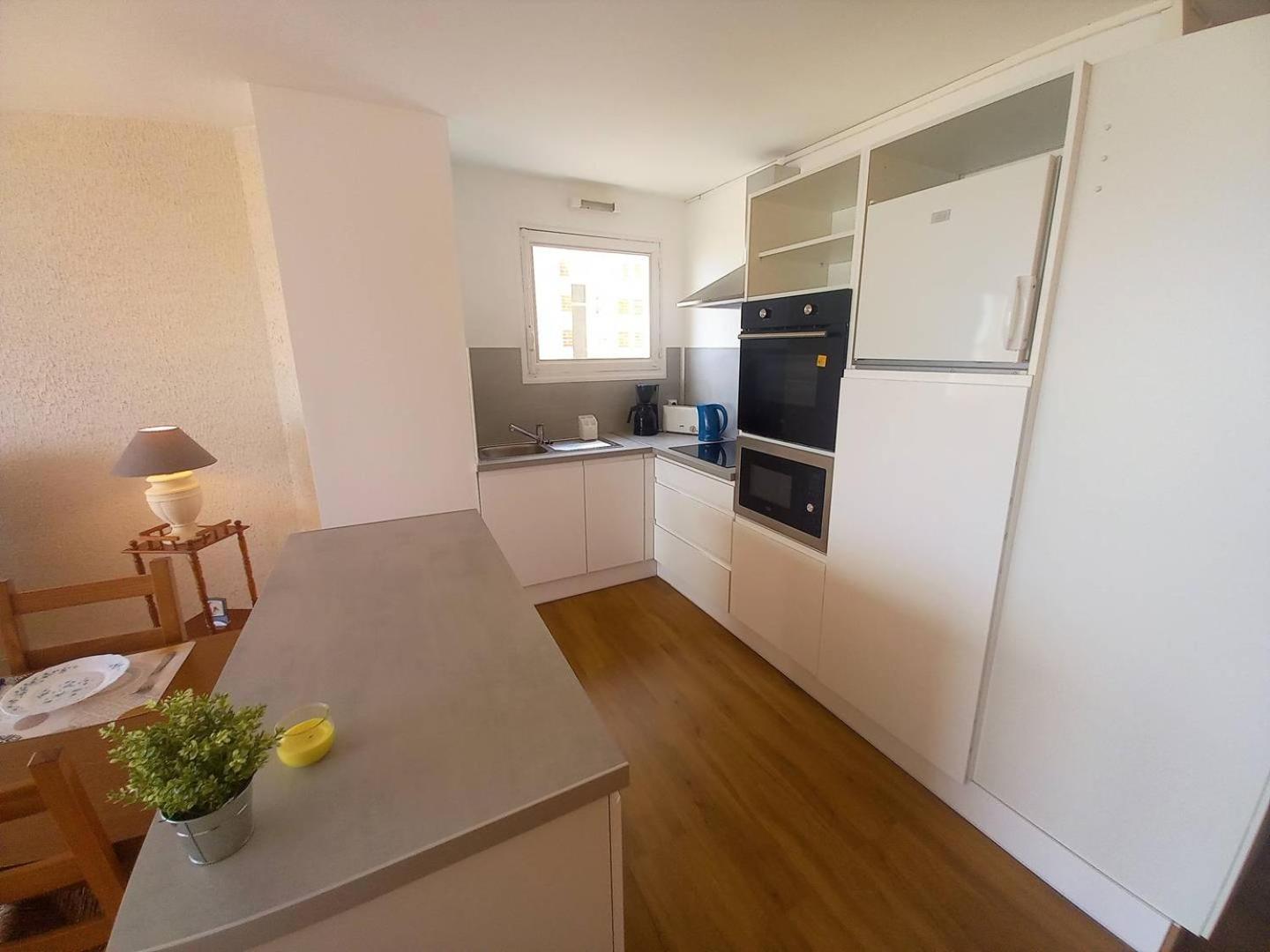 Royan - Vue Mer Pour Cet Appartement Face A La Plage - Grande Conche Exteriör bild