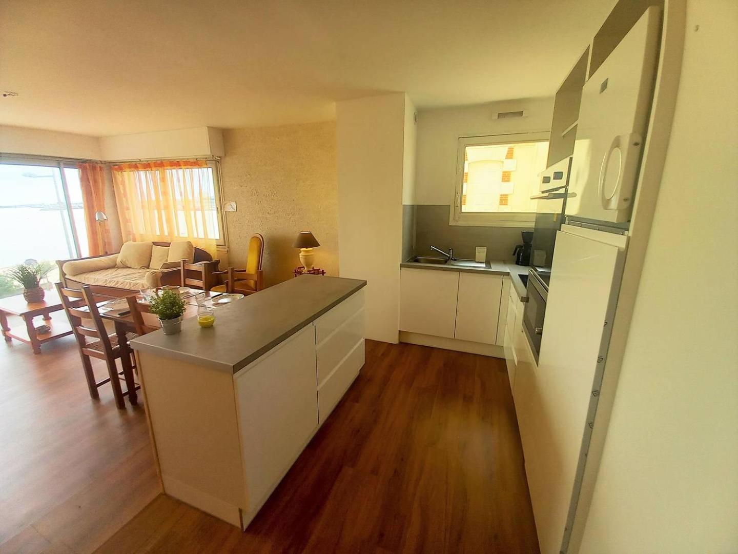 Royan - Vue Mer Pour Cet Appartement Face A La Plage - Grande Conche Exteriör bild